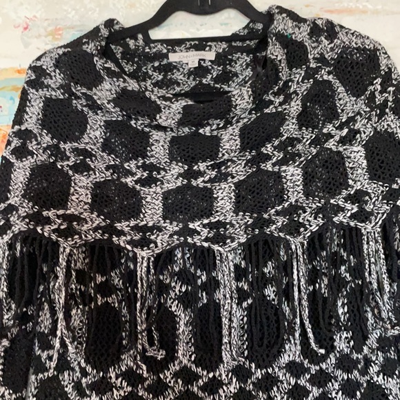 John Mark Knit Shawl Neck Sweater Fringe Sz M EC! - Picture 3 of 10